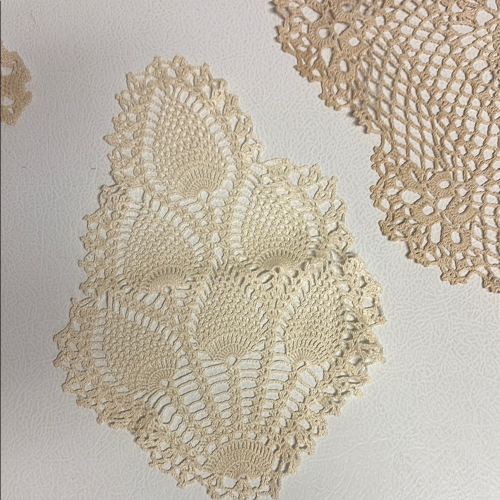 Vintage Crochet Doilies Set in Cream Set of 8 - Picture 7 of 16
